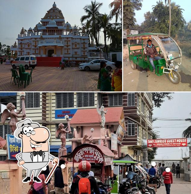 The exterior of রাজুর ফুচকা