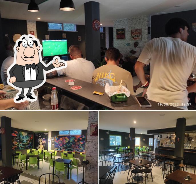 Siediti a un tavolo di ALIEN BREW PUB