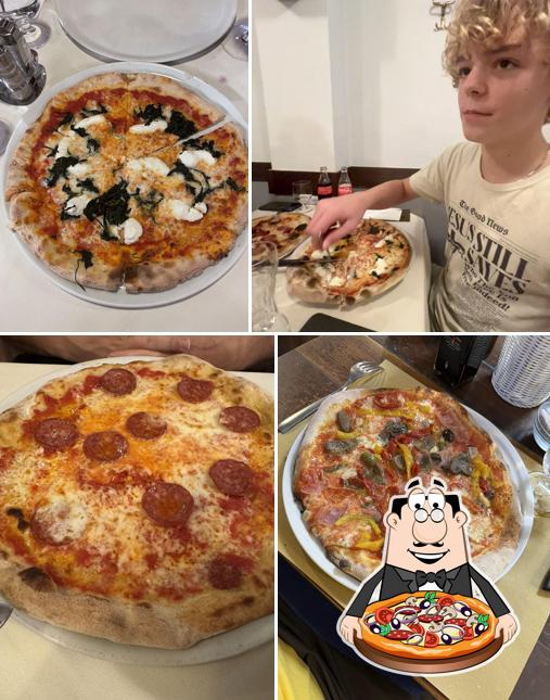 Ordina tra le svariate varianti di pizza