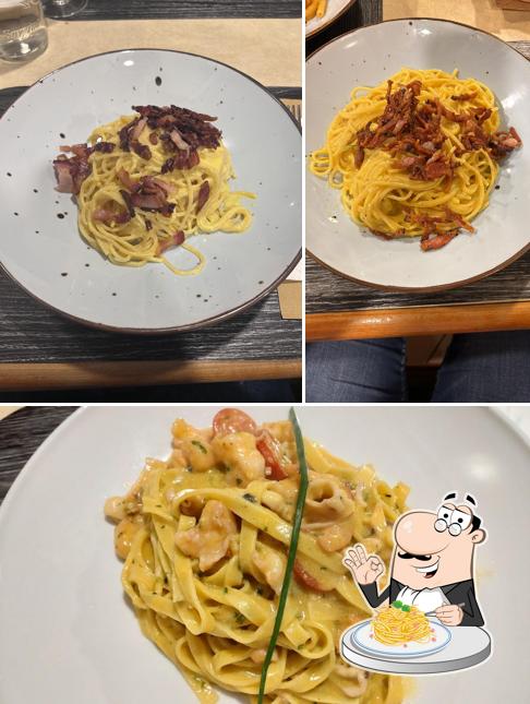 Spaghetti alla carbonara al Pizzeria Ristorante alla Pace