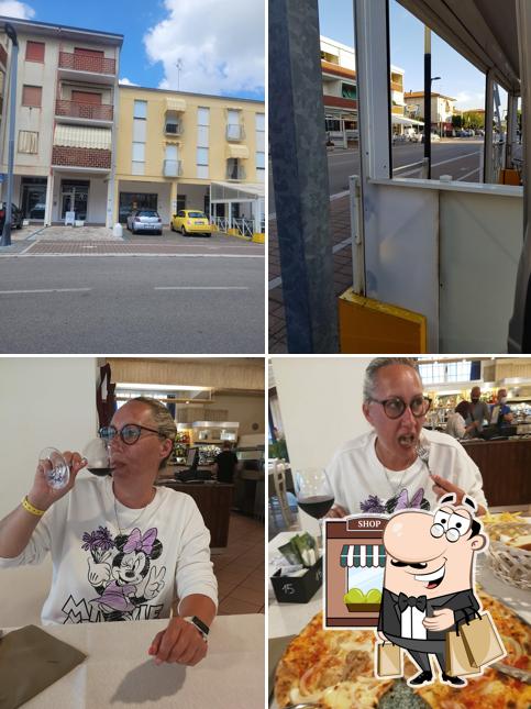 Gli esterni di Santa Lucia 'pizzeria Da Palmi'