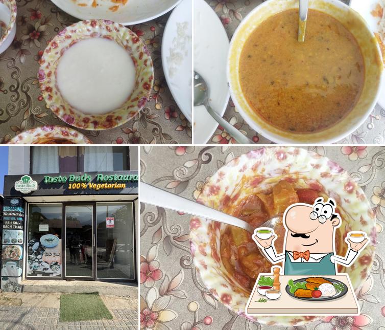 Food at Taste buds