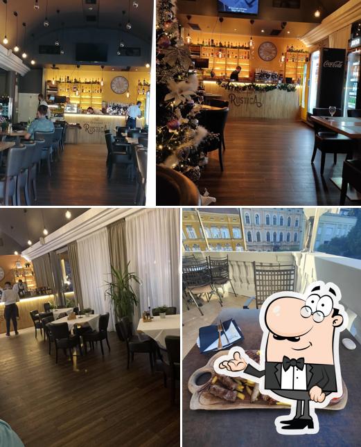 Siediti a un tavolo di Rustica III