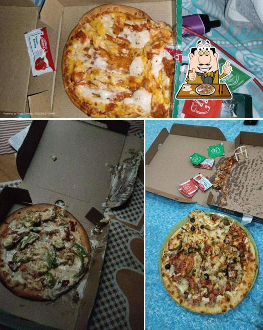 Get pizza at La Pino'z Pizza