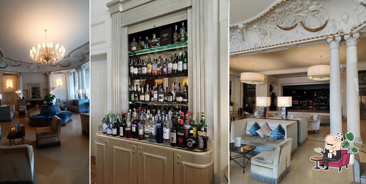 Siediti a un tavolo di Ristorante Savoy