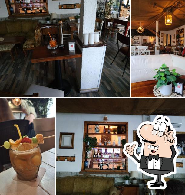 Gli interni di Bar Mokambo