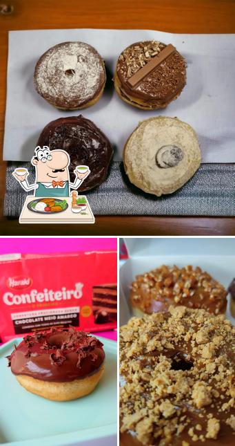 Comida em Emporium_Donuts
