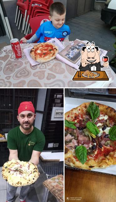 Ordina una pizza a Sapore Saporito Pizzeria Napoletana, Friggitoria
