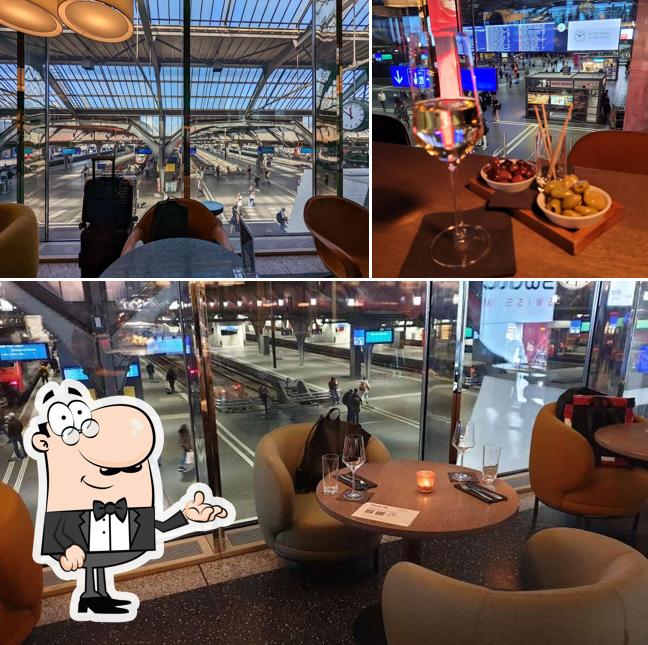 Dai un'occhiata agli interni di Time-Lounge