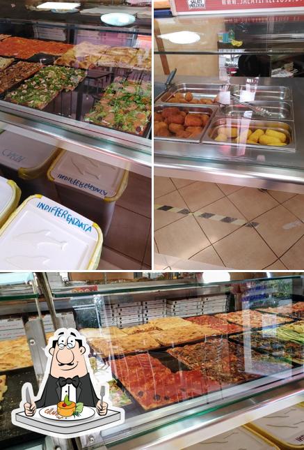Platti al Pizzeria Hollywood