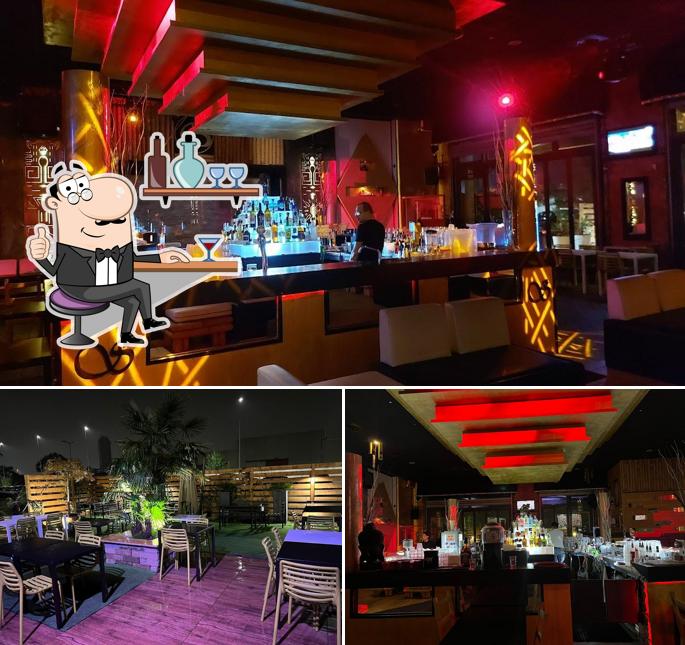 Gli interni di Surabaya06 Bar Discoteca