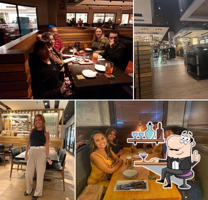 O interior do Outback Steakhouse