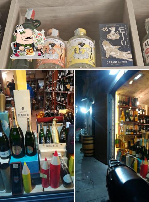 Ordina un bicchiere di vino a Dante