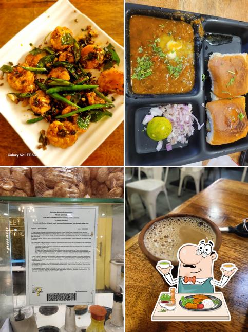 Food at Desi Drool