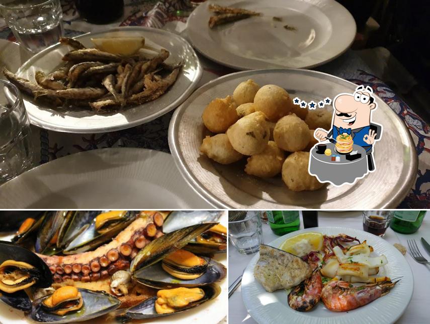 Platti al Trattoria Napoletana Cicerenella