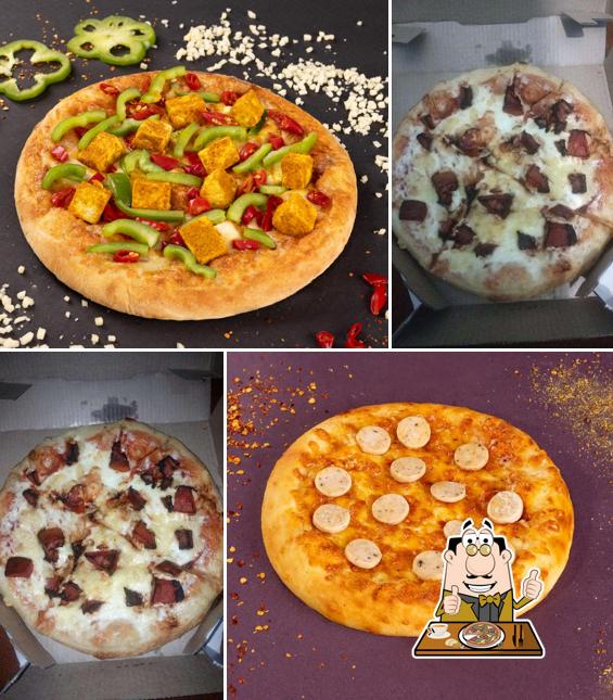 Order pizza at Rominus Pizza And Burger
