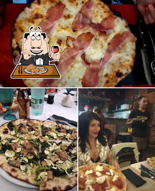 Scegli tra le svariate varianti di pizza