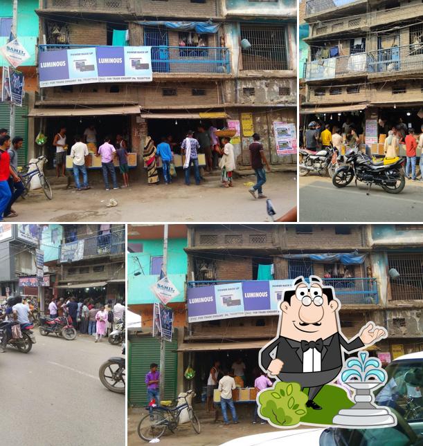 Enjoy the view at the outside area of Bhuja Bhandar, Chapra