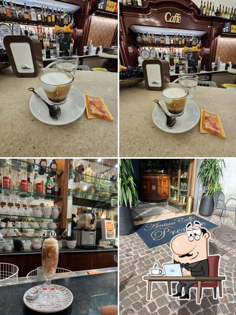 Tra le diverse cose da Antico Cafè Prencipe si possono trovare la interni e cibo
