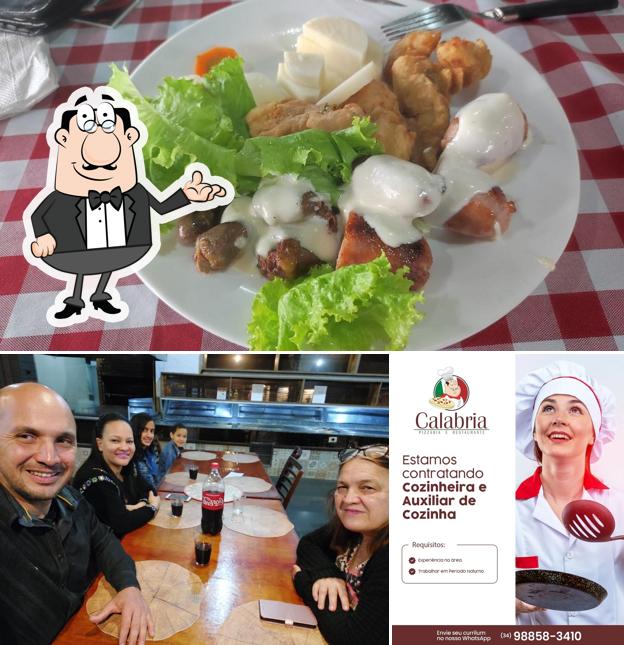 Veja imagens do interior do Pizzaria Calábria