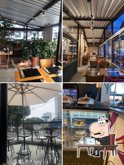 O interior do Restaurante Esquina Maddalena