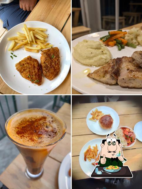 Meals at Lamahatta Cafe