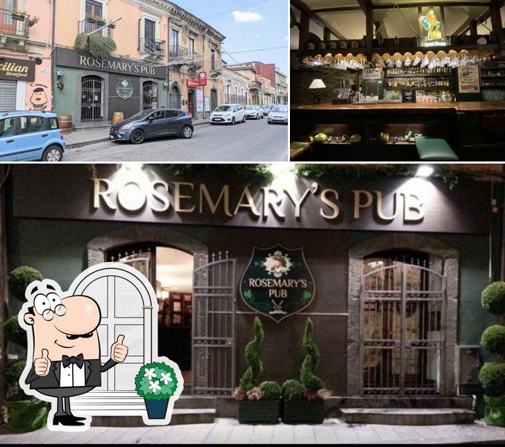 Questa è la foto che raffigura la esterno e bancone da bar di rosemary s pub