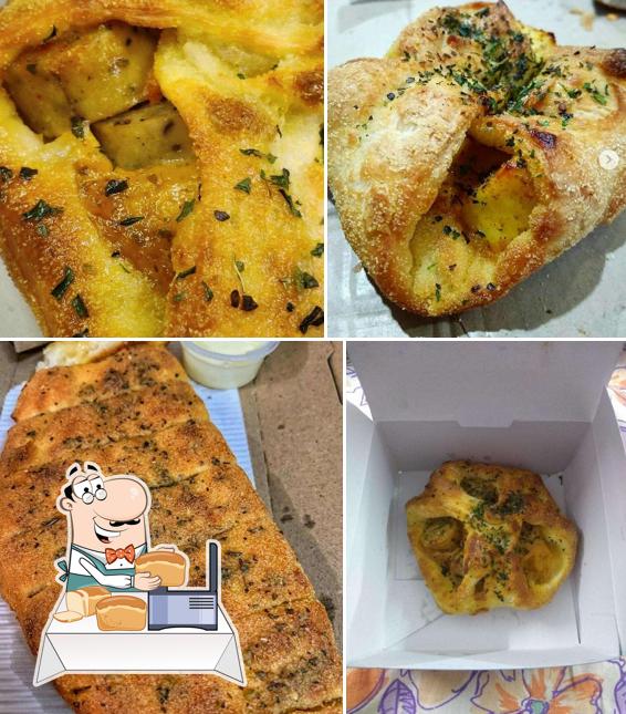 Garlic bread at Domino's Pizza
