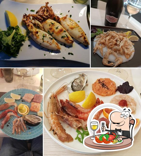 Ordina tra i vari piatti di mare disponibili a I Love Pesce