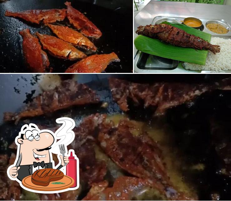 Get meat dishes at Hotel Ruchie