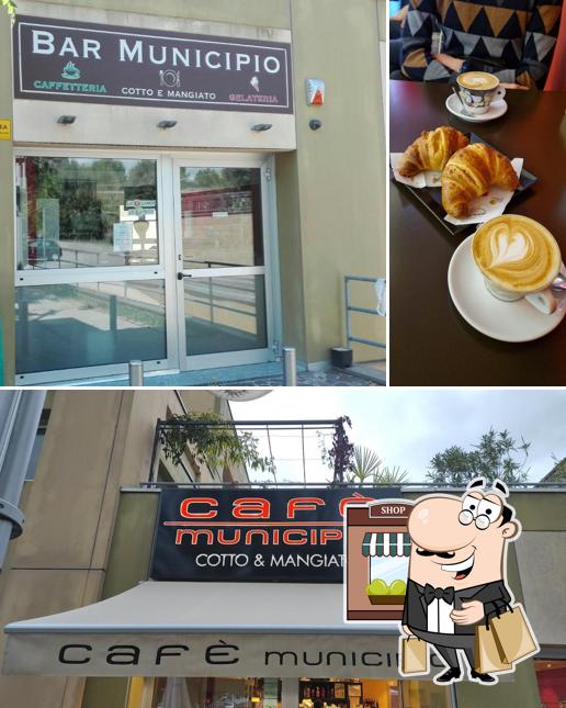Gli esterni di Cafè Municipio