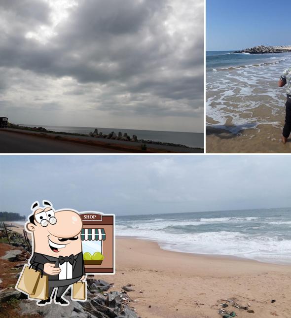 The exterior of Ashok Anna Tea Cafe Trasi Beach