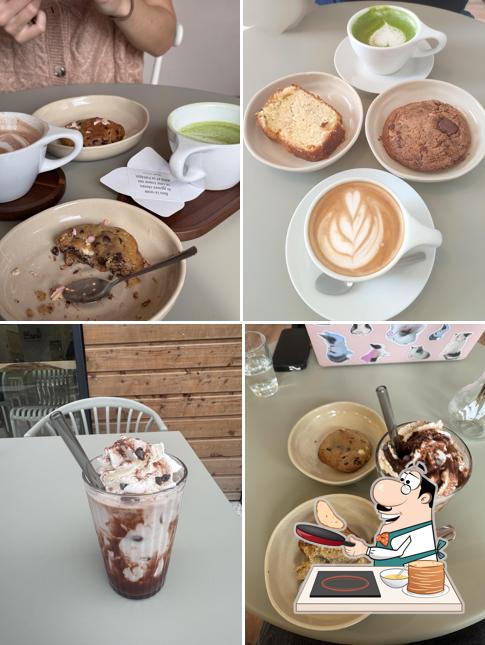 June Café
