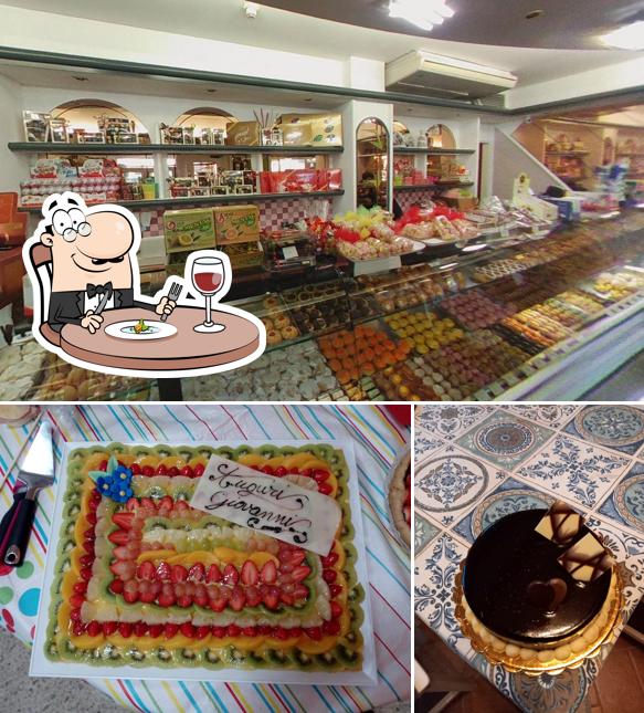 Platti al Pasticceria Rossini Giorgio Verona