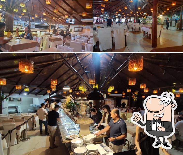 Veja imagens do interior do Doca's Restaurante