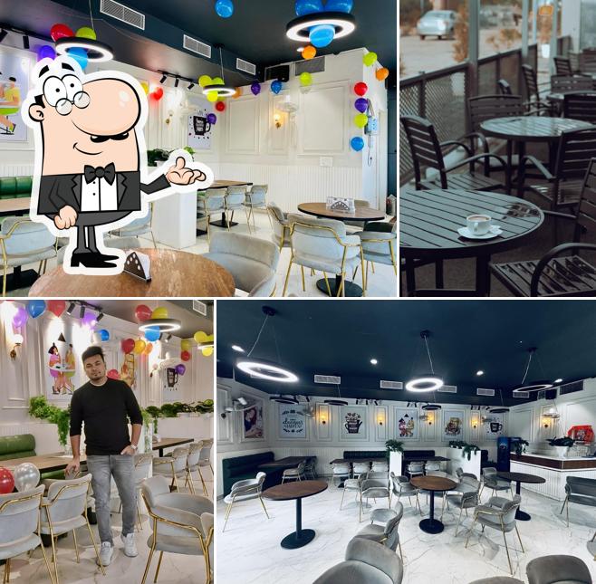 The interior of Chatori Gali