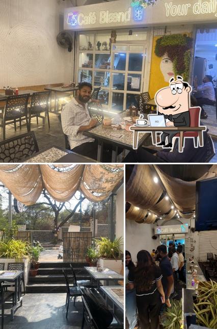 Take a seat at one of the tables at Cafe Blaend – Your Daily Dose of Delight