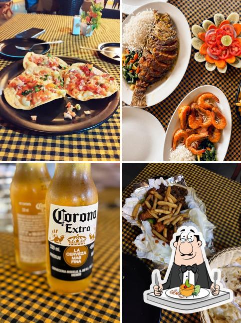 Food at Leo's Roar Bar & Restaurant