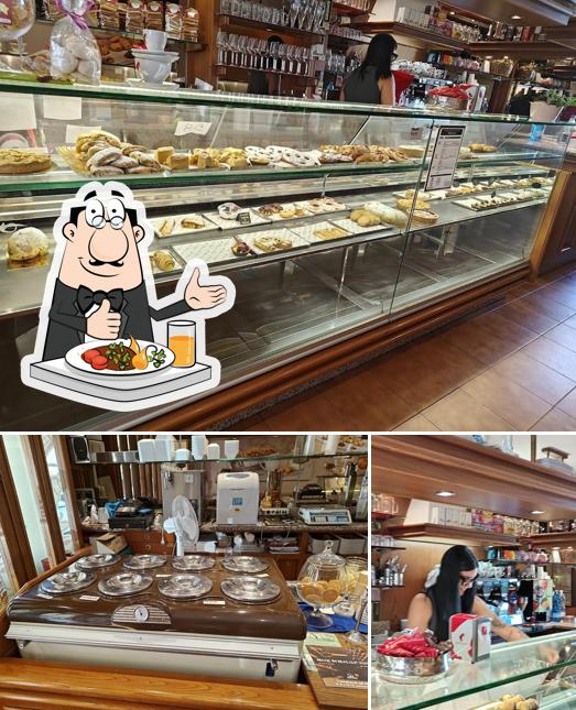 La immagine della cibo e interni di Pasticceria Lievore