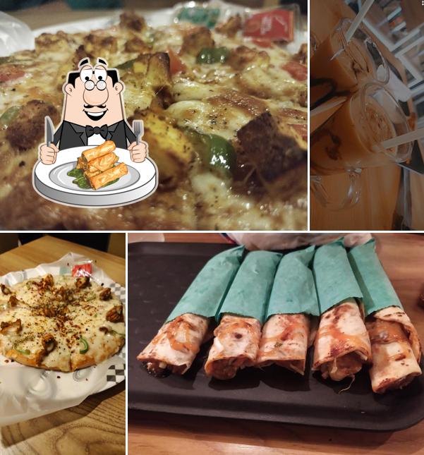 Spring rolls at Cafe vintage vibe's