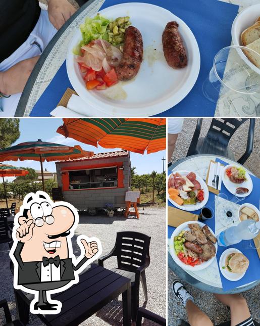 Dai un'occhiata agli interni di Agri Street Food Mortelliccio