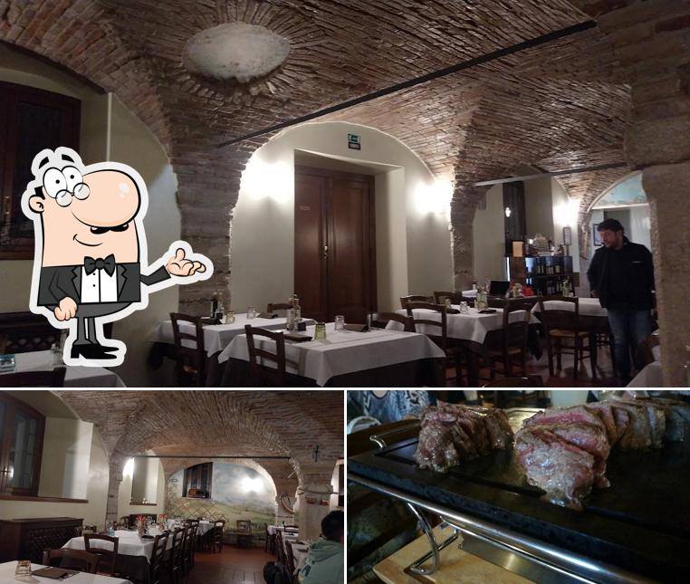 Questa è la immagine che mostra la interni e cibo di Hosteria La Palazzina