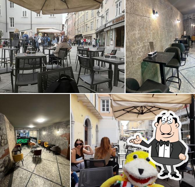 Siediti a un tavolo di BAR CAVANA