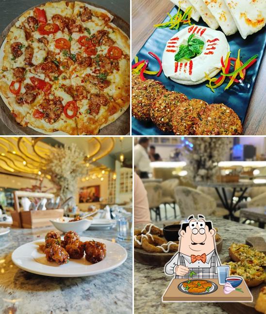 Chicken wings at Cafe De Casa