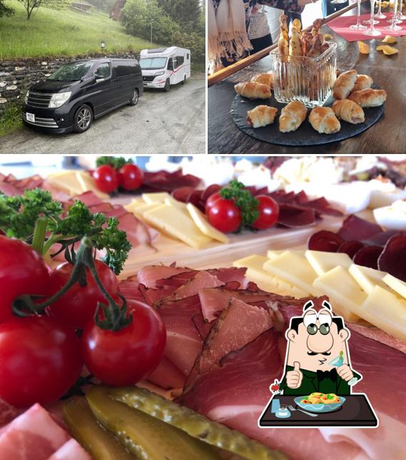 Questa è la foto che raffigura la cibo e esterno di Besenbeiz Belvédère Malix