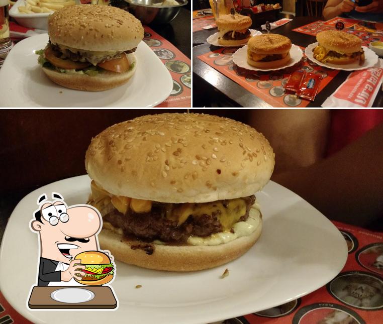 Peça um hambúrguer no Hamburgueria Vira Latas
