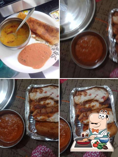 Chicken curry at Jaanvi Food Point
