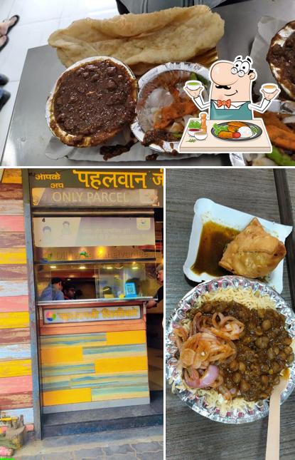 Food at Dilliwale Pahelvanjee's Chhole Bhature