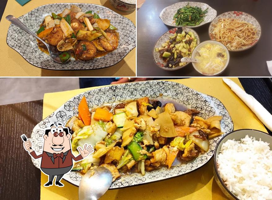 Cibo al Ristorante Cinese Tian Tian Hong