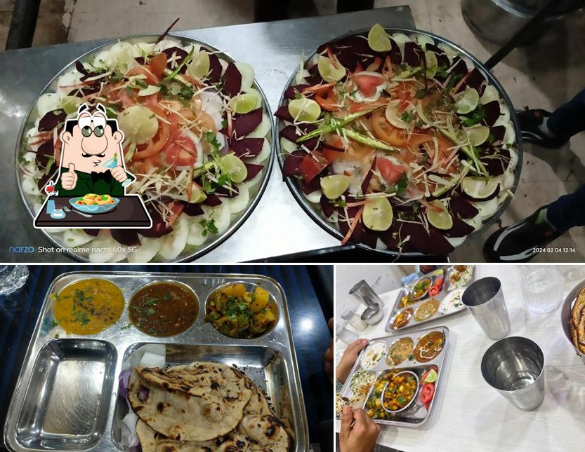 Food at Joshi Bhojnalaya